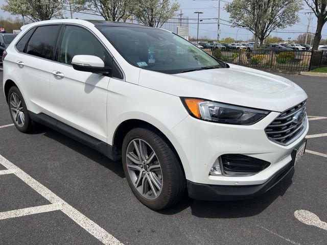 Used 2023 Ford Edge Titanium AWD/4WD image 3
