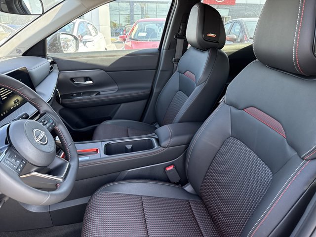 New 2026 Nissan Kicks SR w/ SR Premium Package image 5