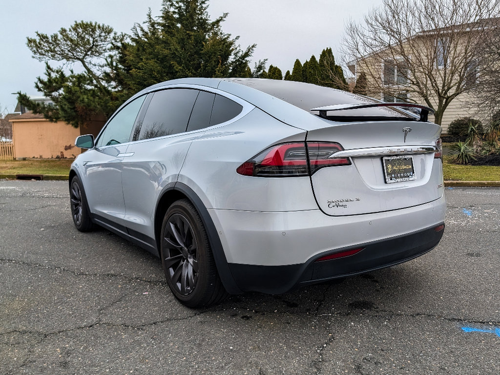 Used 2016 Tesla Model X Performance image 8