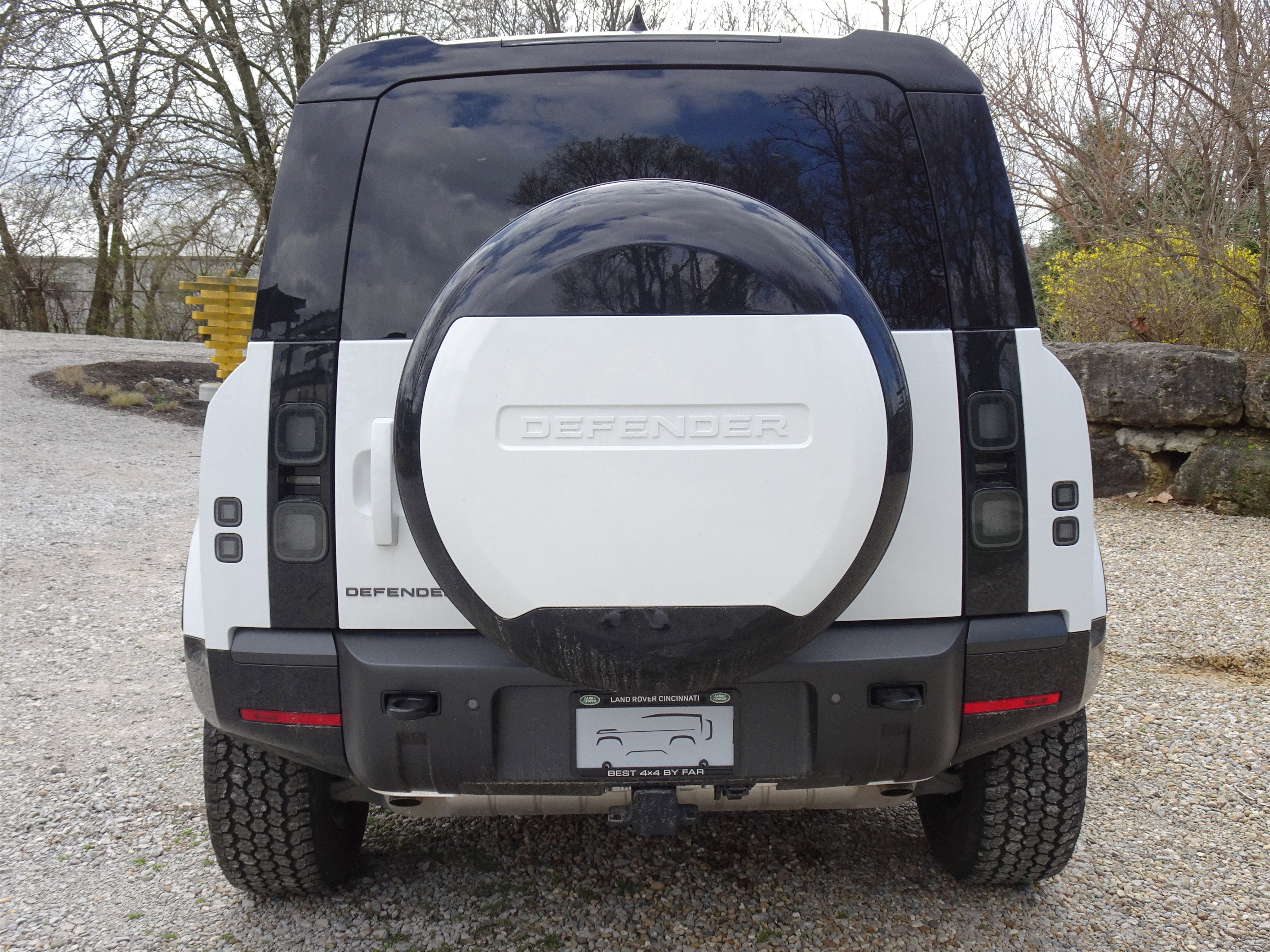 New 2026 Land Rover Defender 110 X-Dynamic SE AWD/4WD image 11