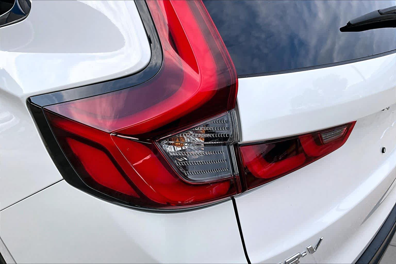 Certified 2025 Honda CR-V EX image 28