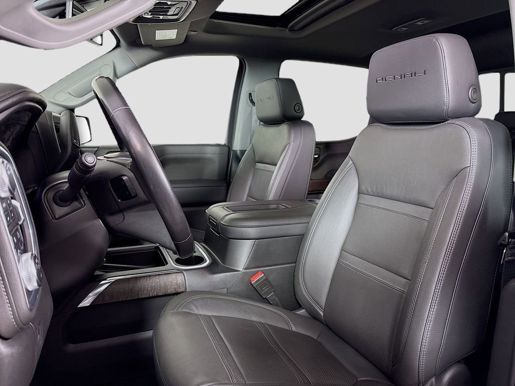 Used 2022 GMC Sierra 1500 Denali w/ Denali Premium Package AWD/4WD image 24