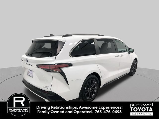 Used 2023 Toyota Sienna XSE FWD image 6