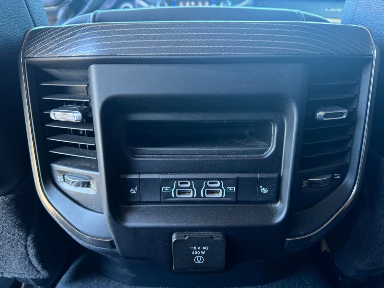 Used 2023 RAM 3500 Limited image 34