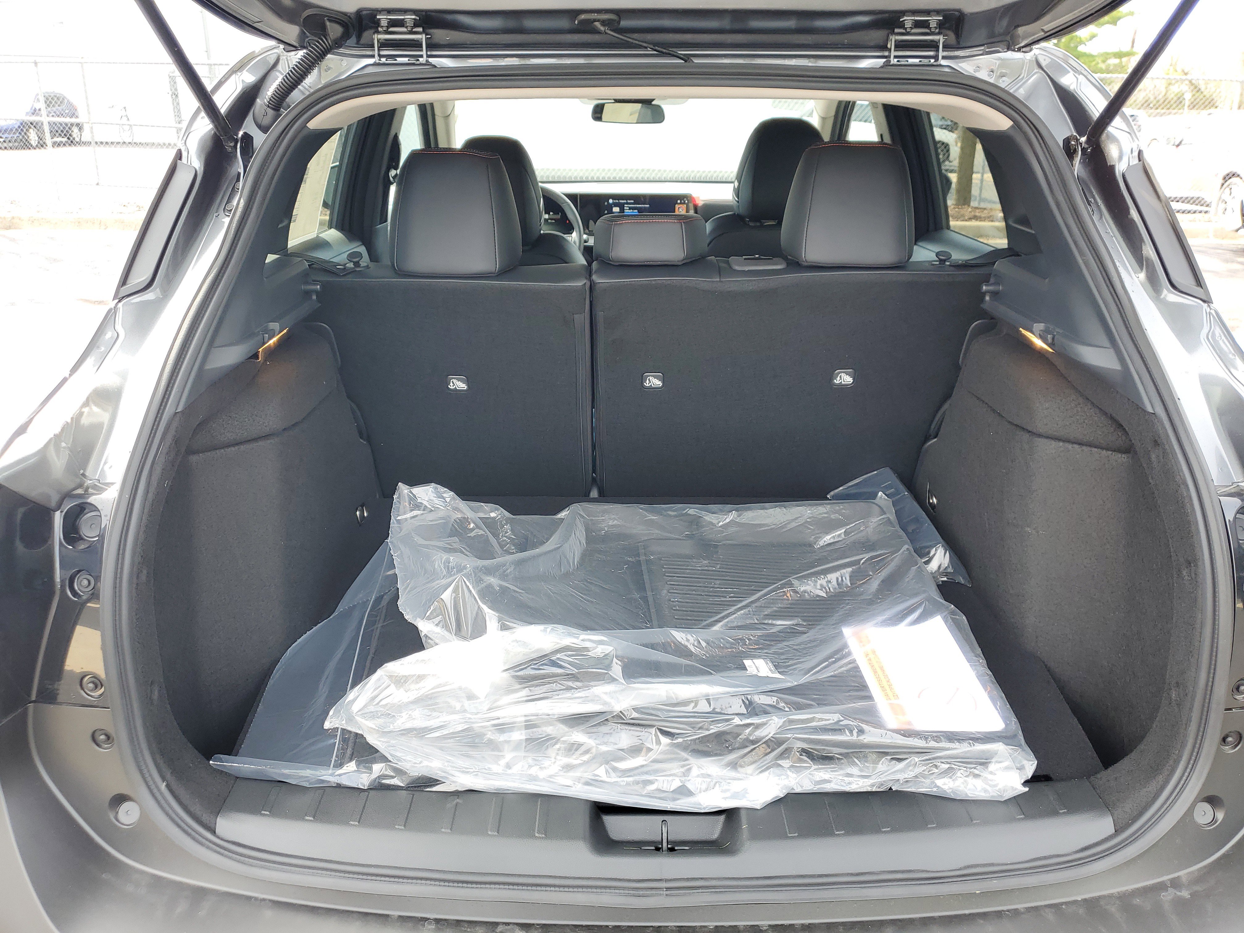 New 2026 Nissan Kicks SR w/ SR Premium Package AWD/4WD image 30