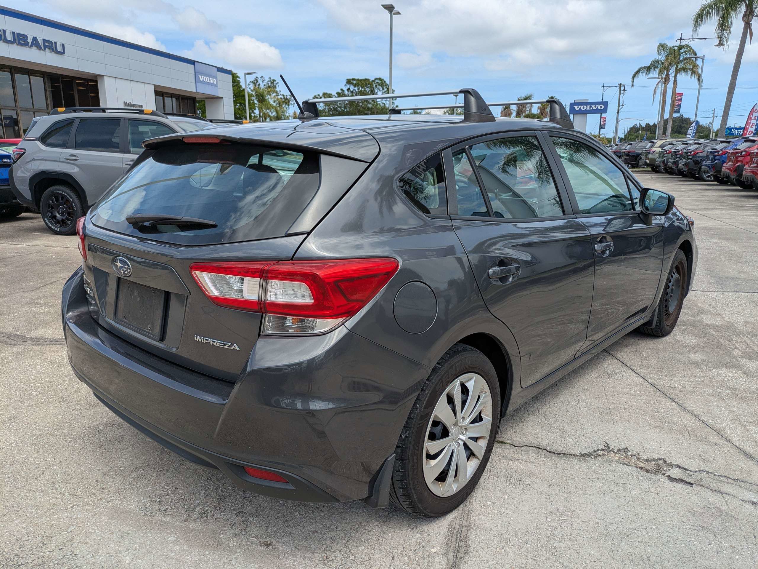 Used 2018 Subaru Impreza 2.0i image 4