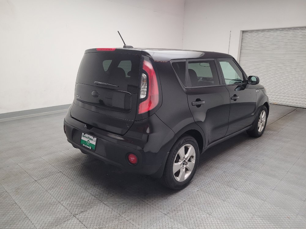 Used 2017 Kia Soul FWD image 9
