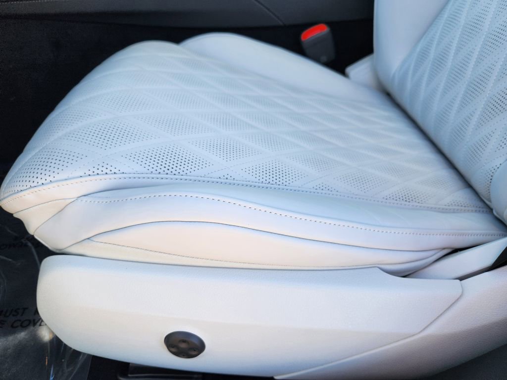 Used 2025 Mercedes-Benz E 350 E 350 image 23