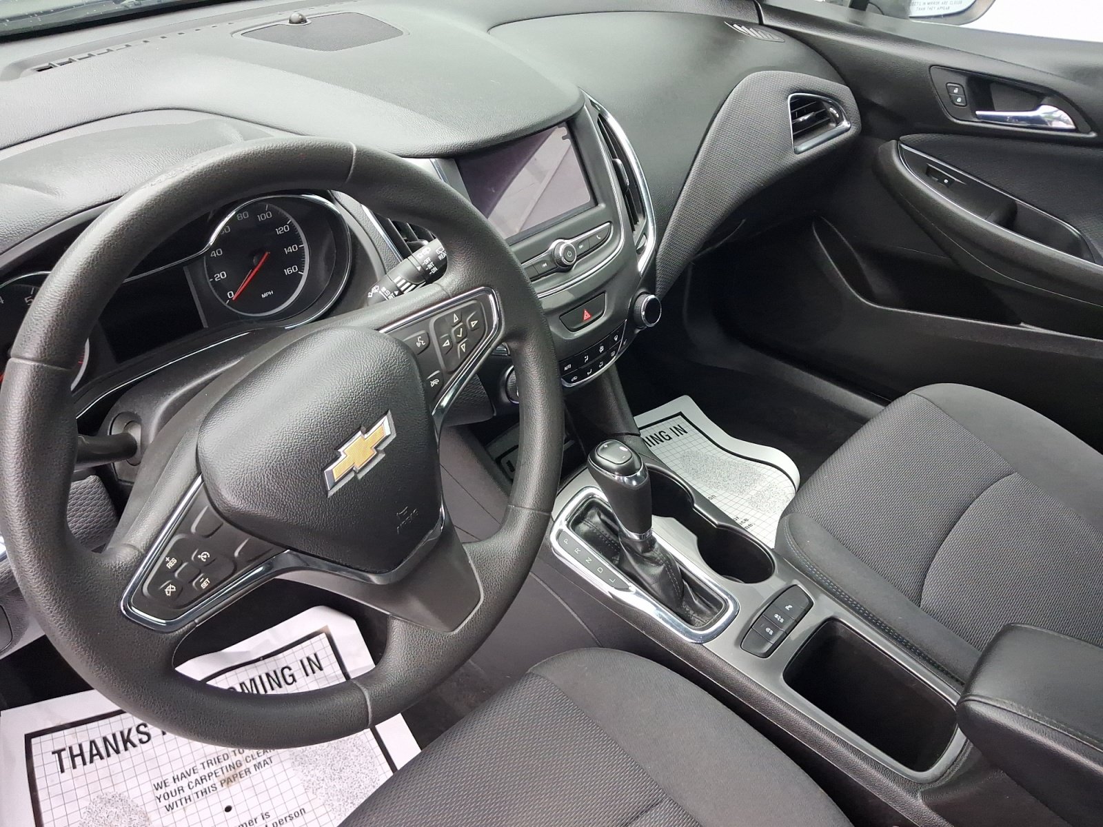 Used 2019 Chevrolet Cruze LT w/ Convenience Package FWD image 4