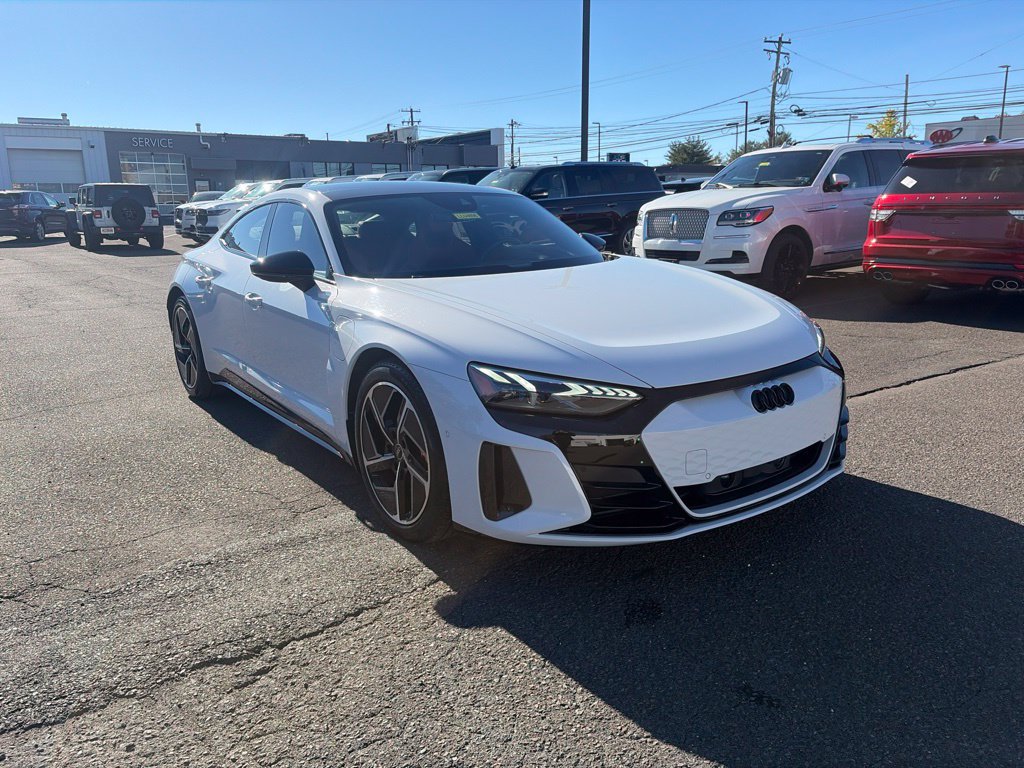 Used 2024 Audi RS e-tron GT w/ Carbon Performance Package AWD/4WD image 8