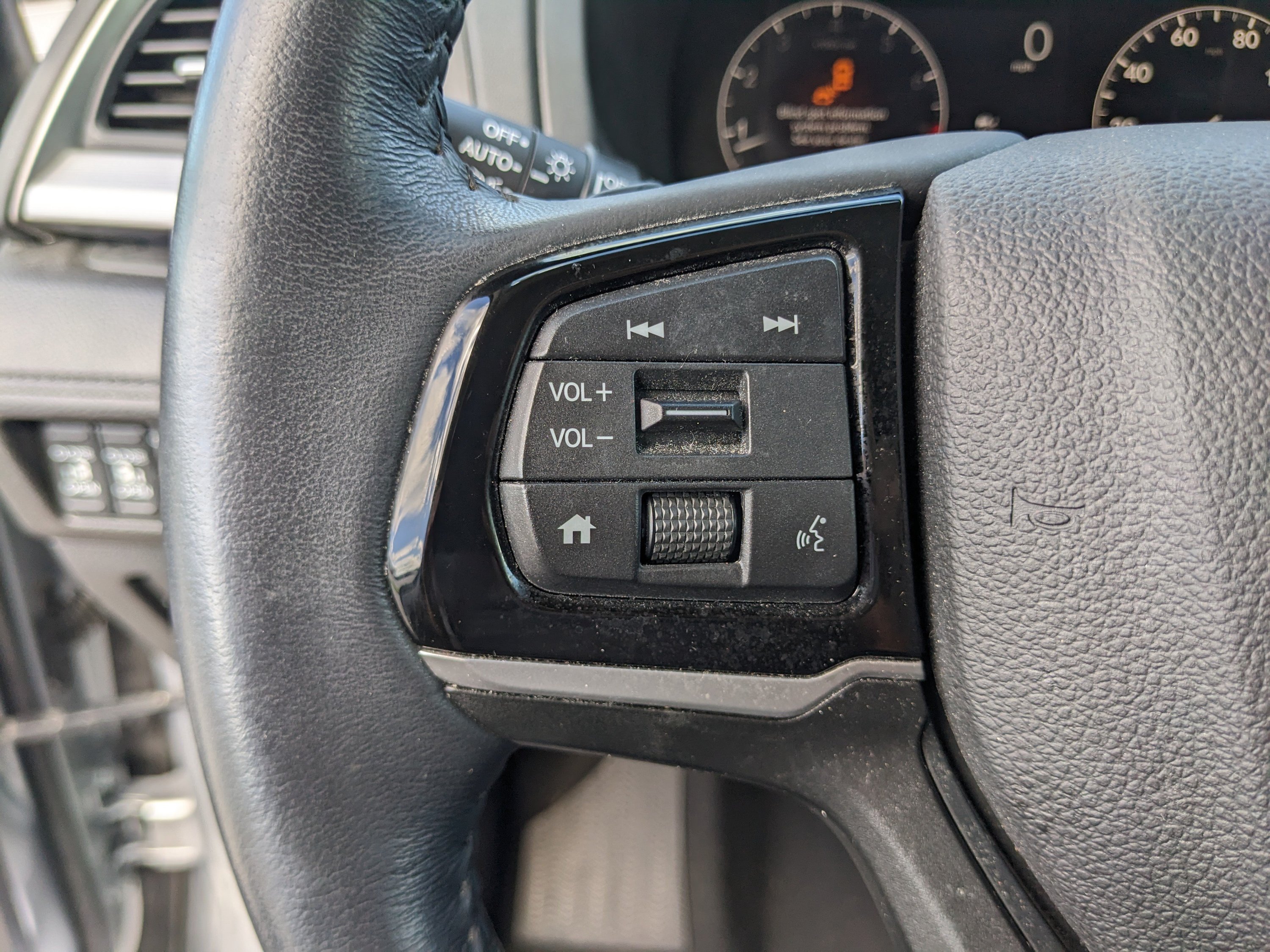 Used 2026 Honda Odyssey EX-L image 32