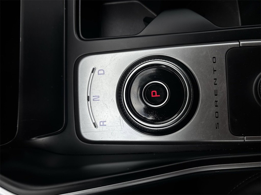 Used 2021 Kia Sorento S image 24