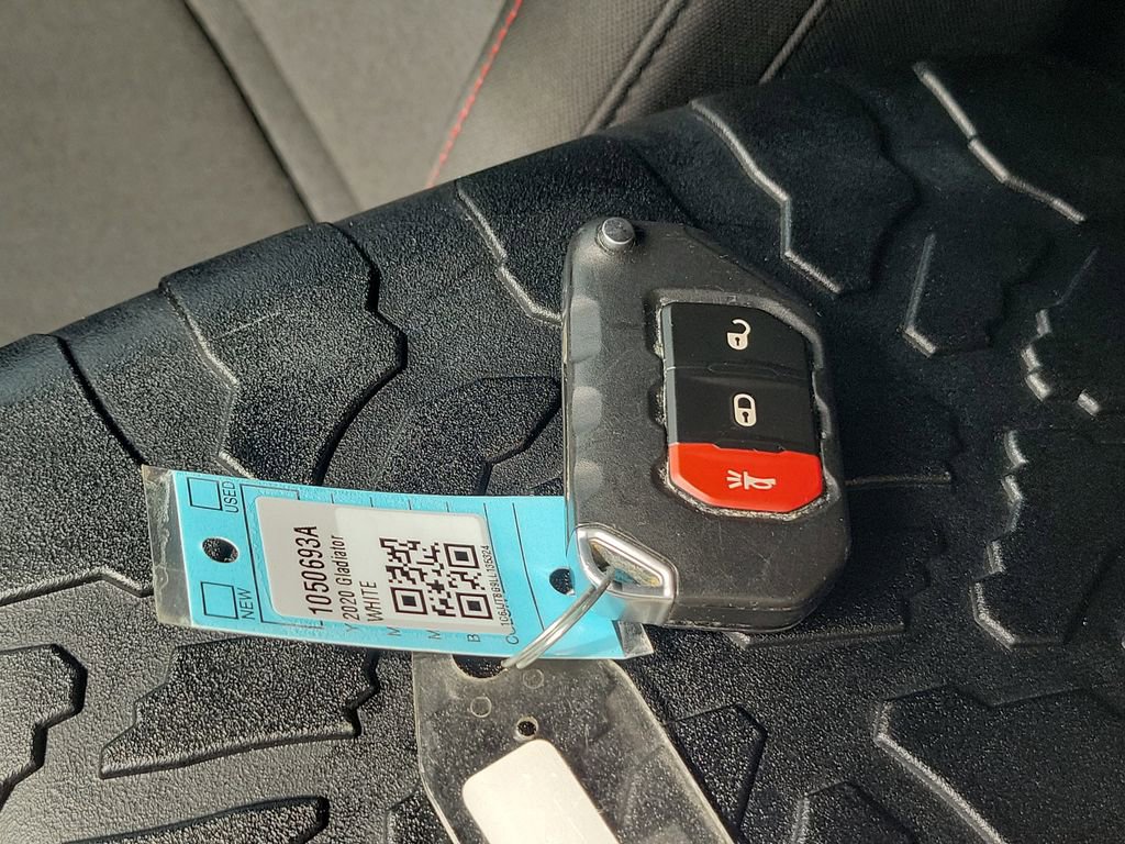 Used 2020 Jeep Gladiator Rubicon w/ Trailer Tow Package image 28