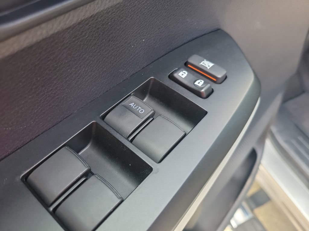 Used 2016 Toyota Tundra SR5 w/ SR5 Upgrade Package RWD image 14