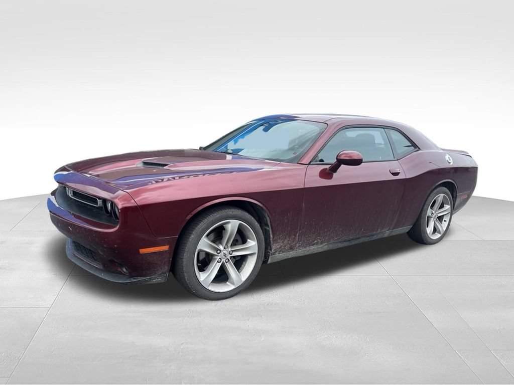Used 2018 Dodge Challenger SXT w/ Super Sport Group (SS/T) RWD video 2