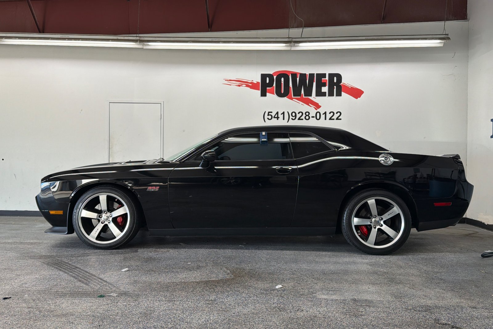 Used 2012 Dodge Challenger SRT8 w/ Premium Sound Group RWD image 6