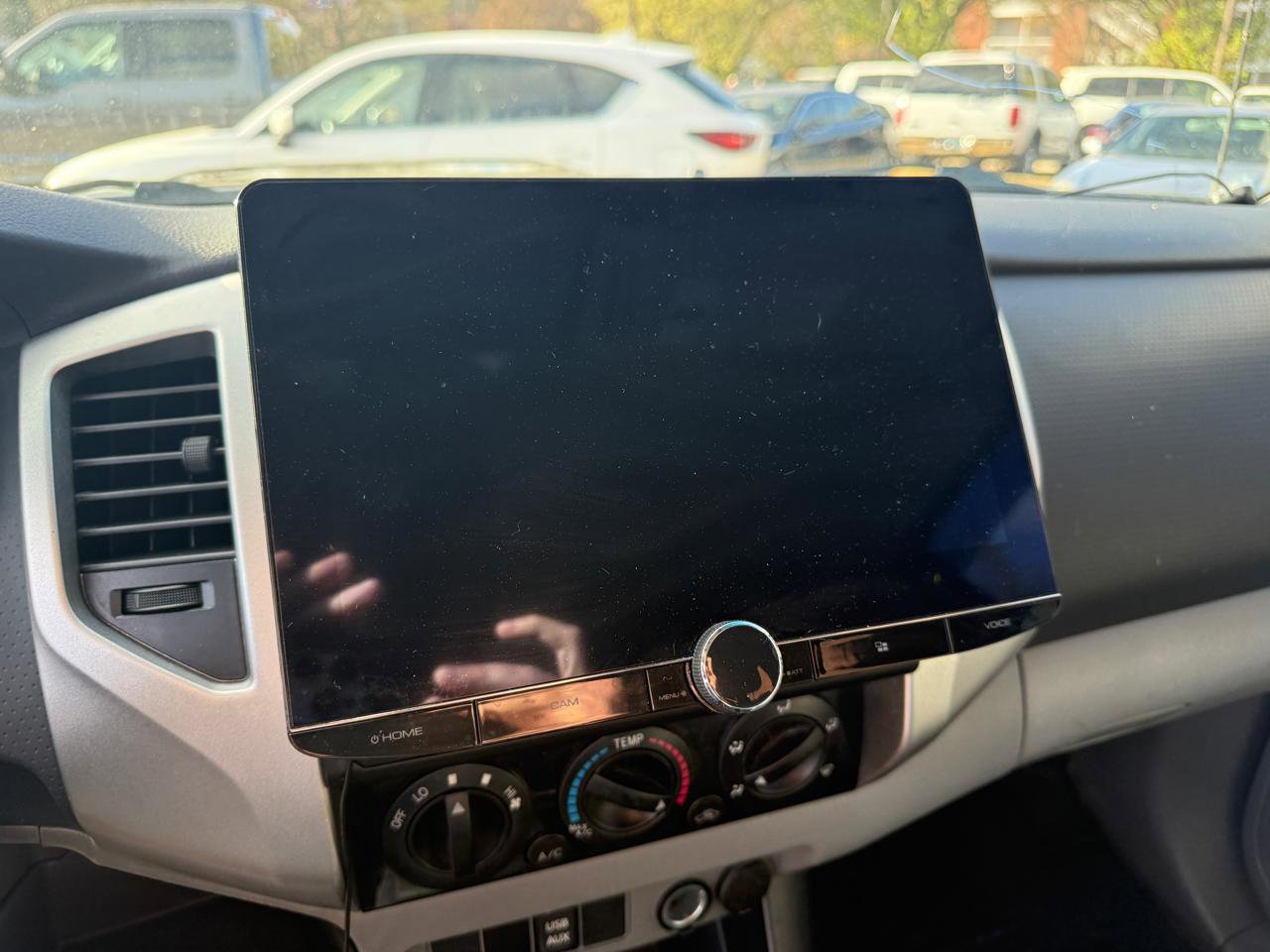 Used 2014 Toyota Tacoma PreRunner w/ TRD Sport Package image 17