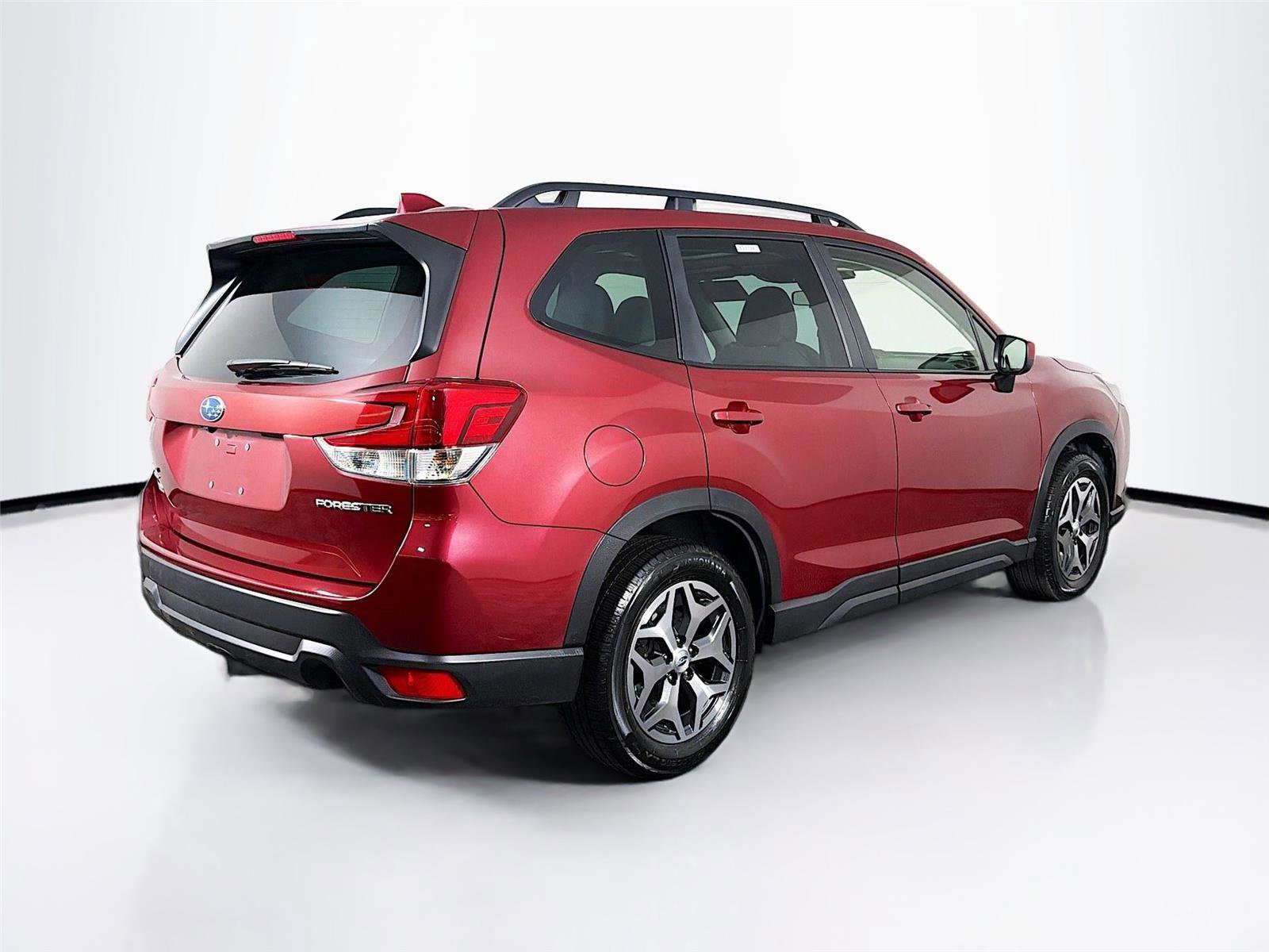 Used 2023 Subaru Forester Premium AWD/4WD image 7
