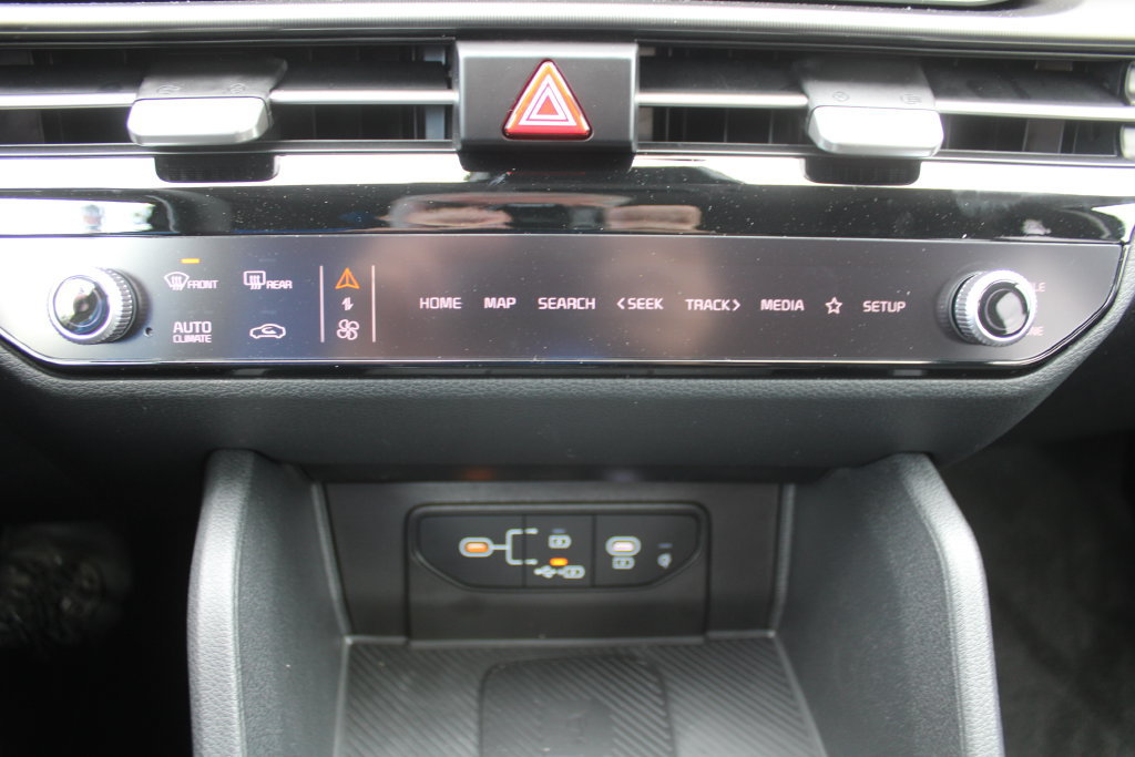 New 2027 Kia Sportage SX FWD image 44