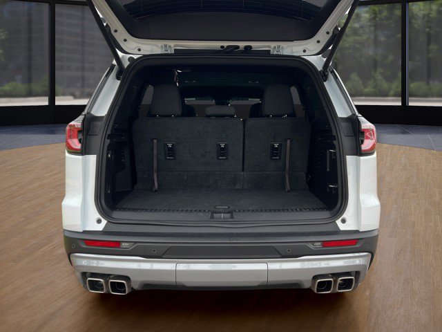 Used 2025 GMC Acadia Elevation image 10