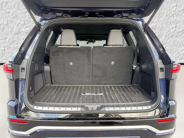 New 2026 Lexus TX 500h AWD image 12
