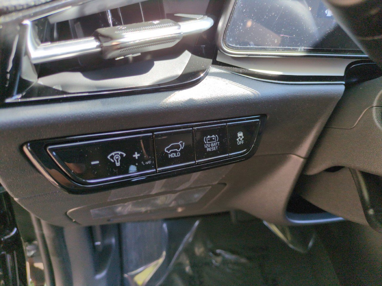 New 2026 Kia Niro EX FWD image 16