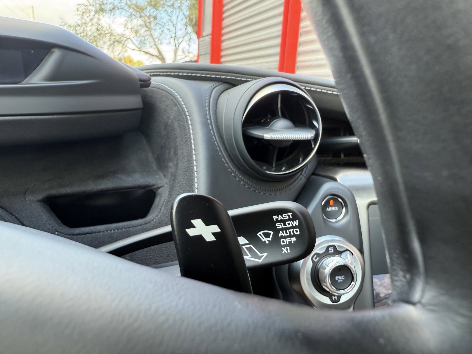 Used 2022 McLaren 720S Luxury image 27