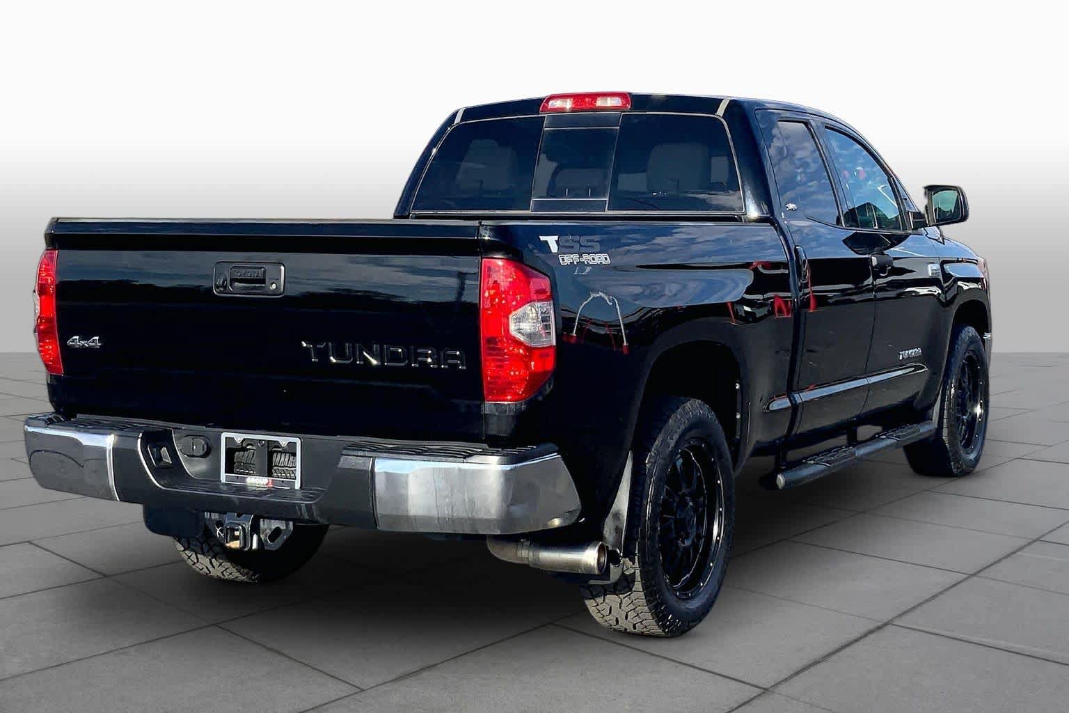 Used 2014 Toyota Tundra SR5 w/ SR5 Upgrade Package AWD/4WD image 13