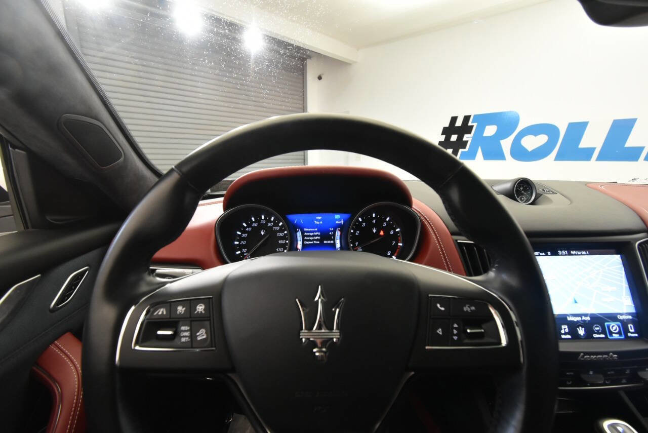 Used 2020 Maserati Levante GranLusso image 26