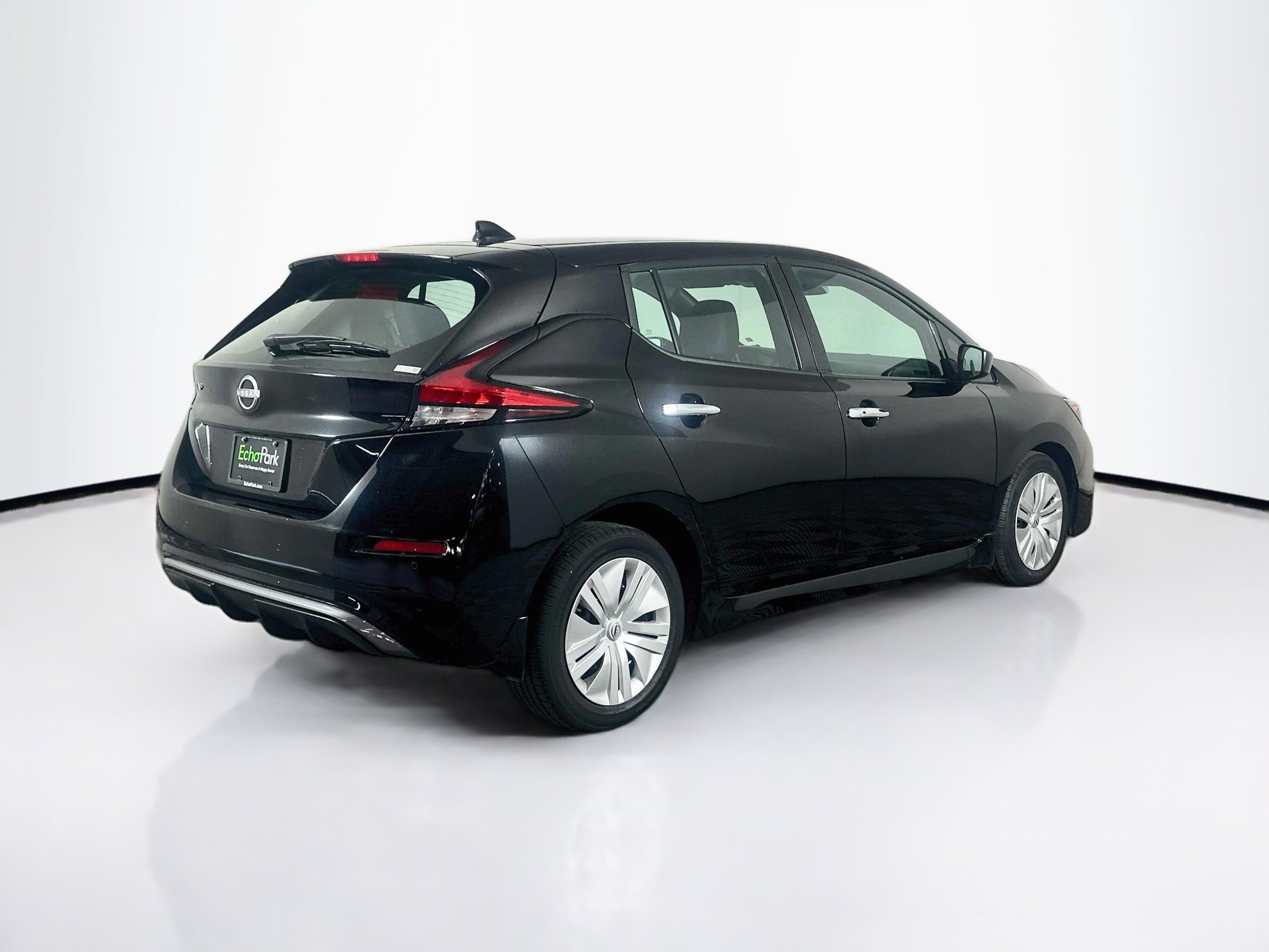 Used 2024 Nissan Leaf S FWD image 9