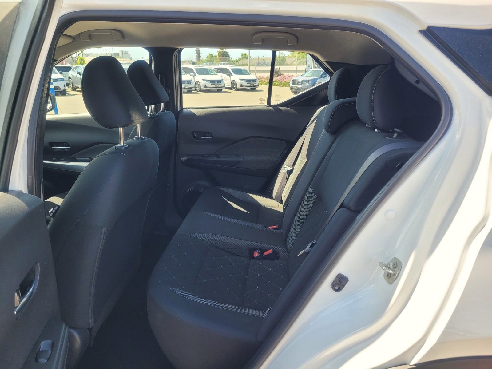 Used 2020 Nissan Kicks SV image 12