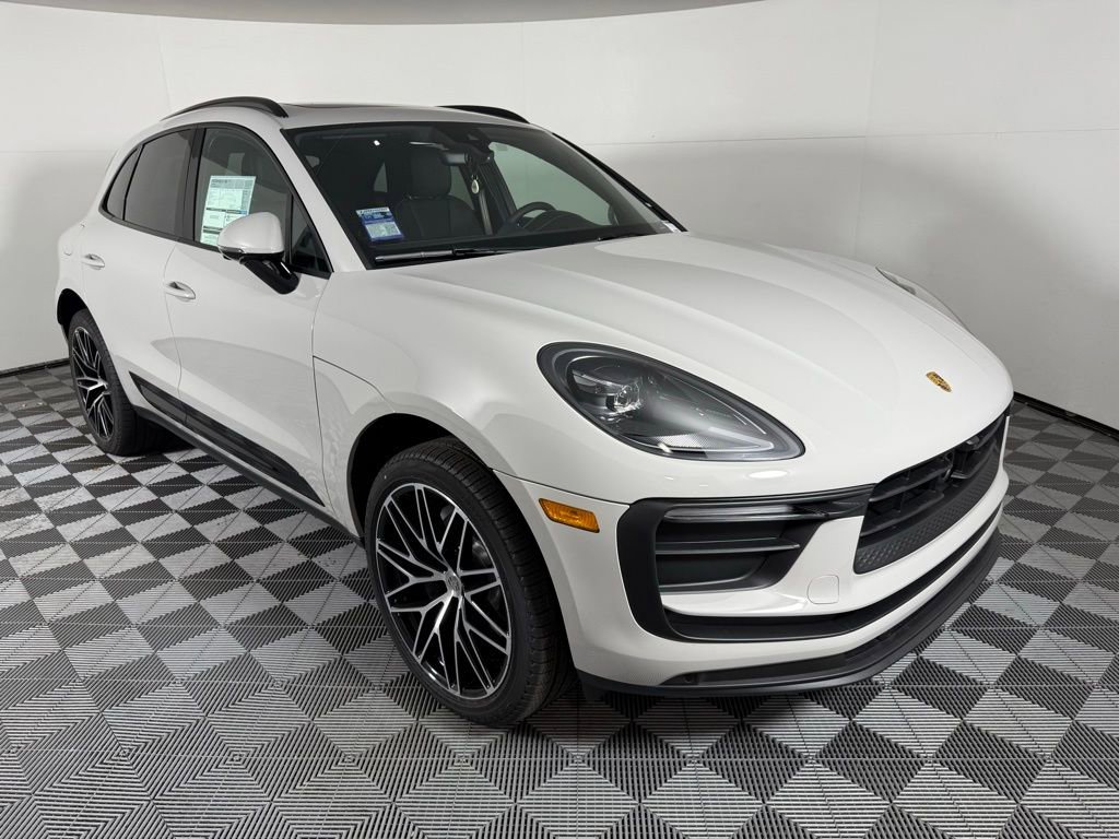 New 2025 Porsche Macan image 9