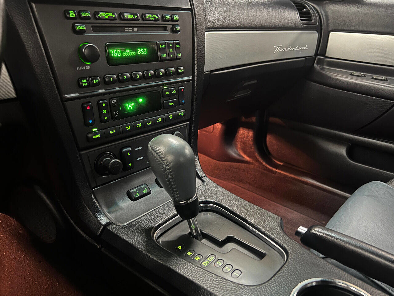Used 2005 Ford Thunderbird Deluxe image 76