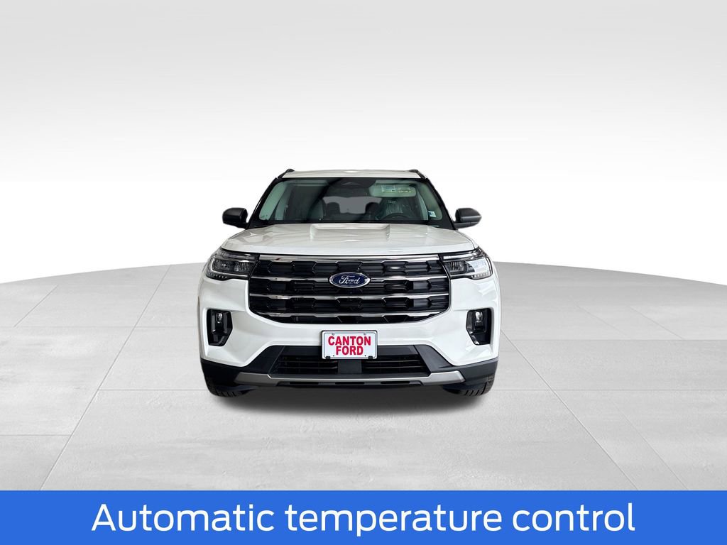 New 2026 Ford Explorer Active RWD image 10