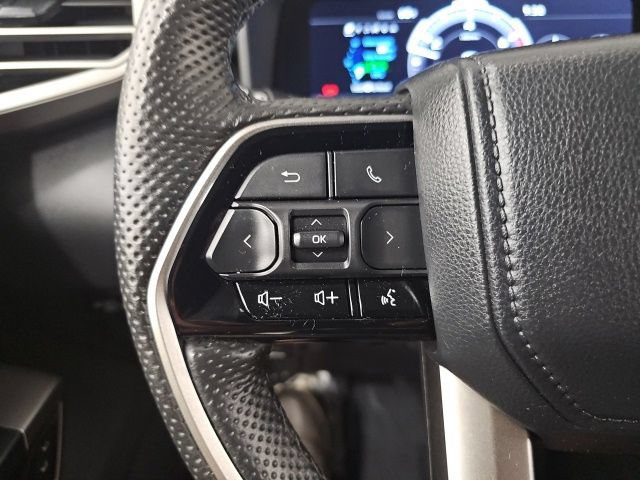 Used 2024 Toyota Tundra Limited AWD/4WD image 19