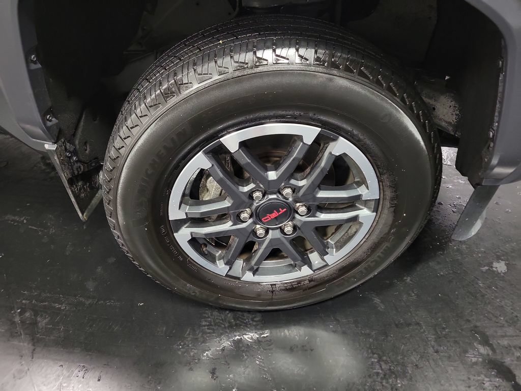 Used 2024 Toyota Tacoma TRD Sport AWD/4WD image 10