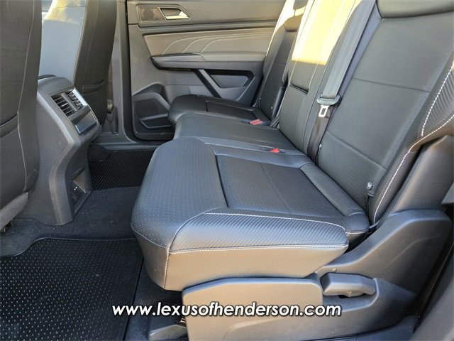 Used 2023 Volkswagen Atlas Cross Sport SEL R-Line image 12