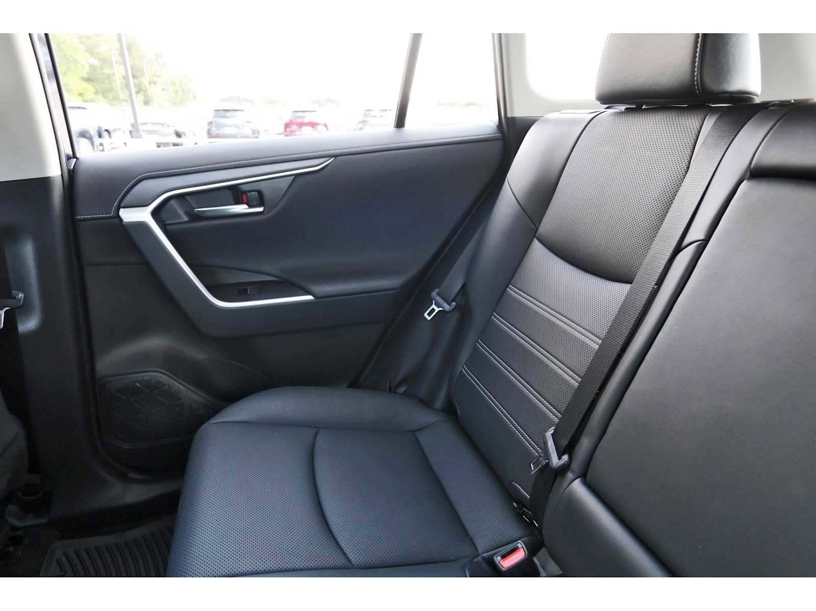 Used 2024 Toyota RAV4 Limited image 9