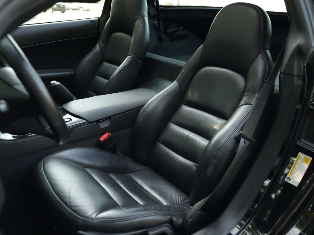 Used 2008 Chevrolet Corvette Coupe w/ Preferred Equipment Group RWD image 22