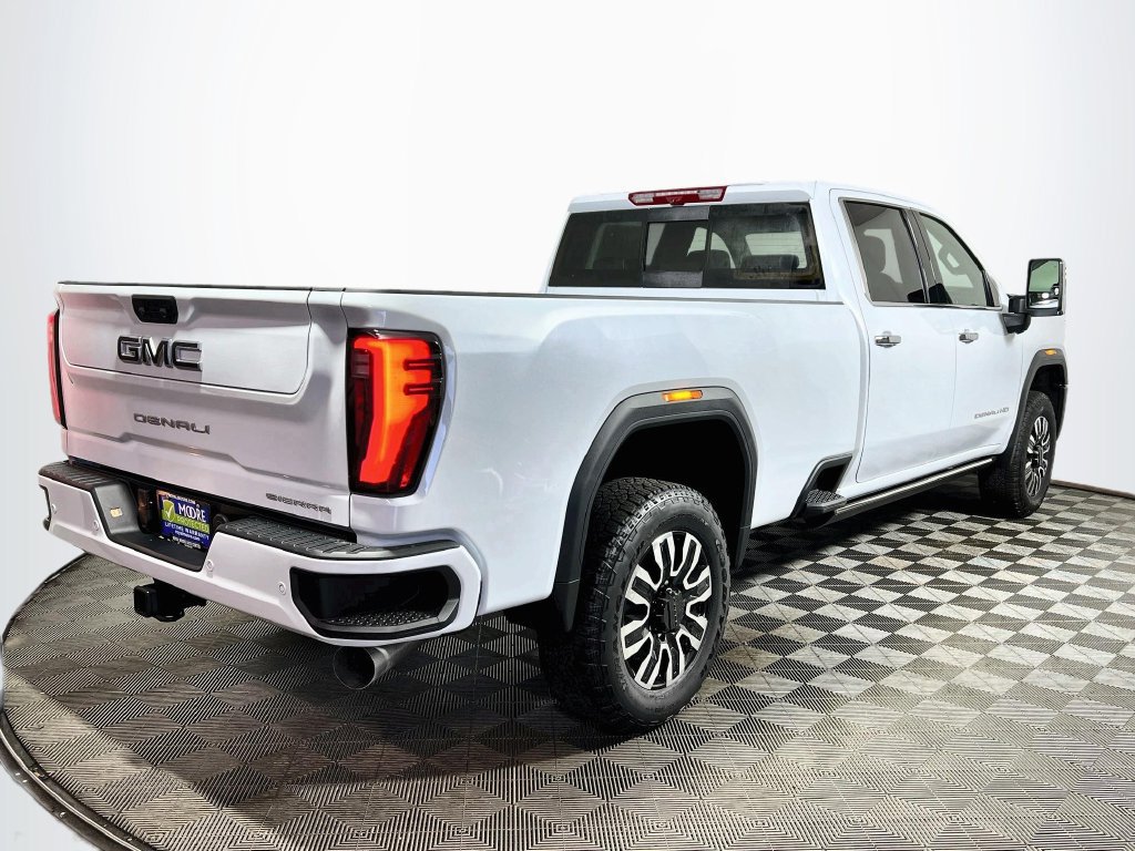 New 2026 GMC Sierra 3500 Denali Ultimate AWD/4WD image 7