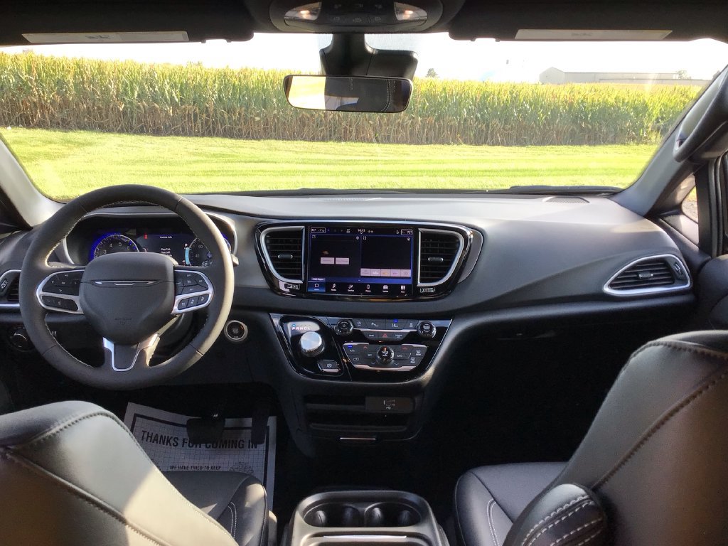 New 2027 Chrysler Pacifica LX FWD image 22