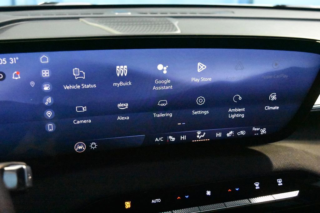 Used 2025 Buick Enclave Preferred w/ Power Package image 12