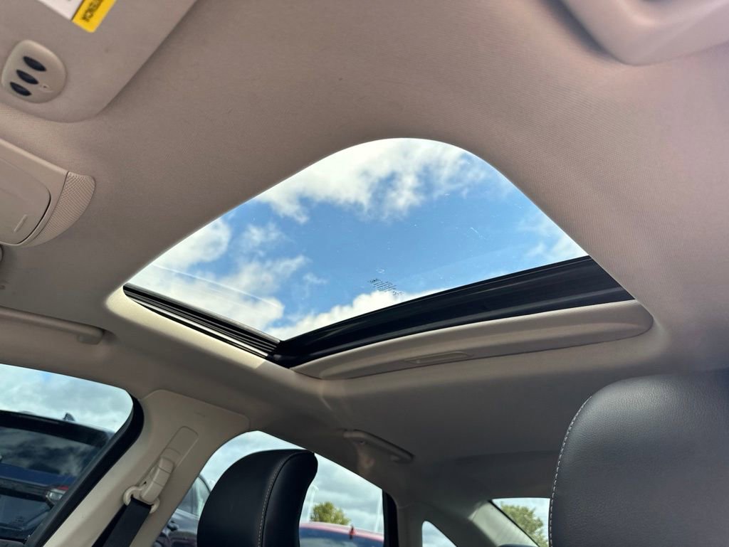 Used 2018 Ford Fusion Titanium AWD/4WD image 5