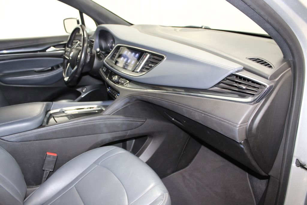 Used 2022 Buick Enclave Premium image 24