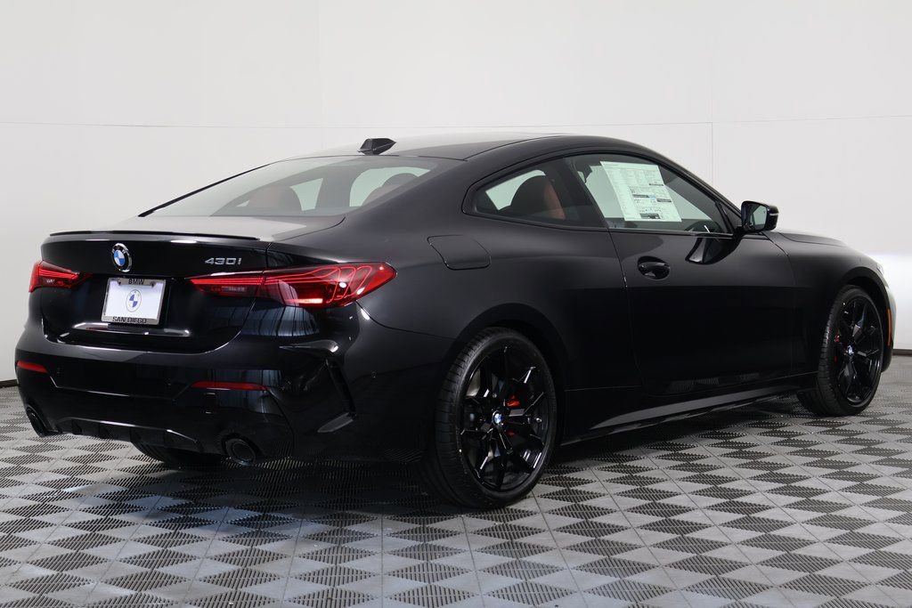 New 2026 BMW 430i Coupe w/ M Sport Package RWD image 2