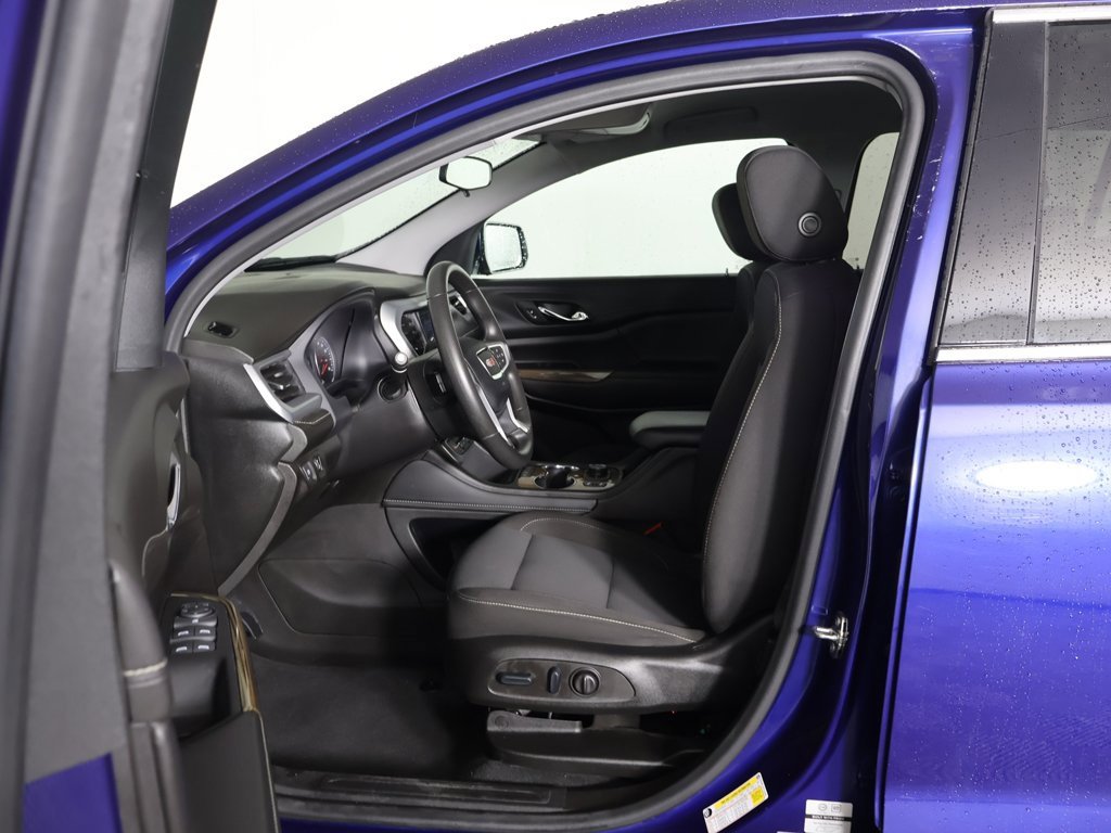 Used 2023 GMC Acadia SLE w/ Driver Convenience Package image 30