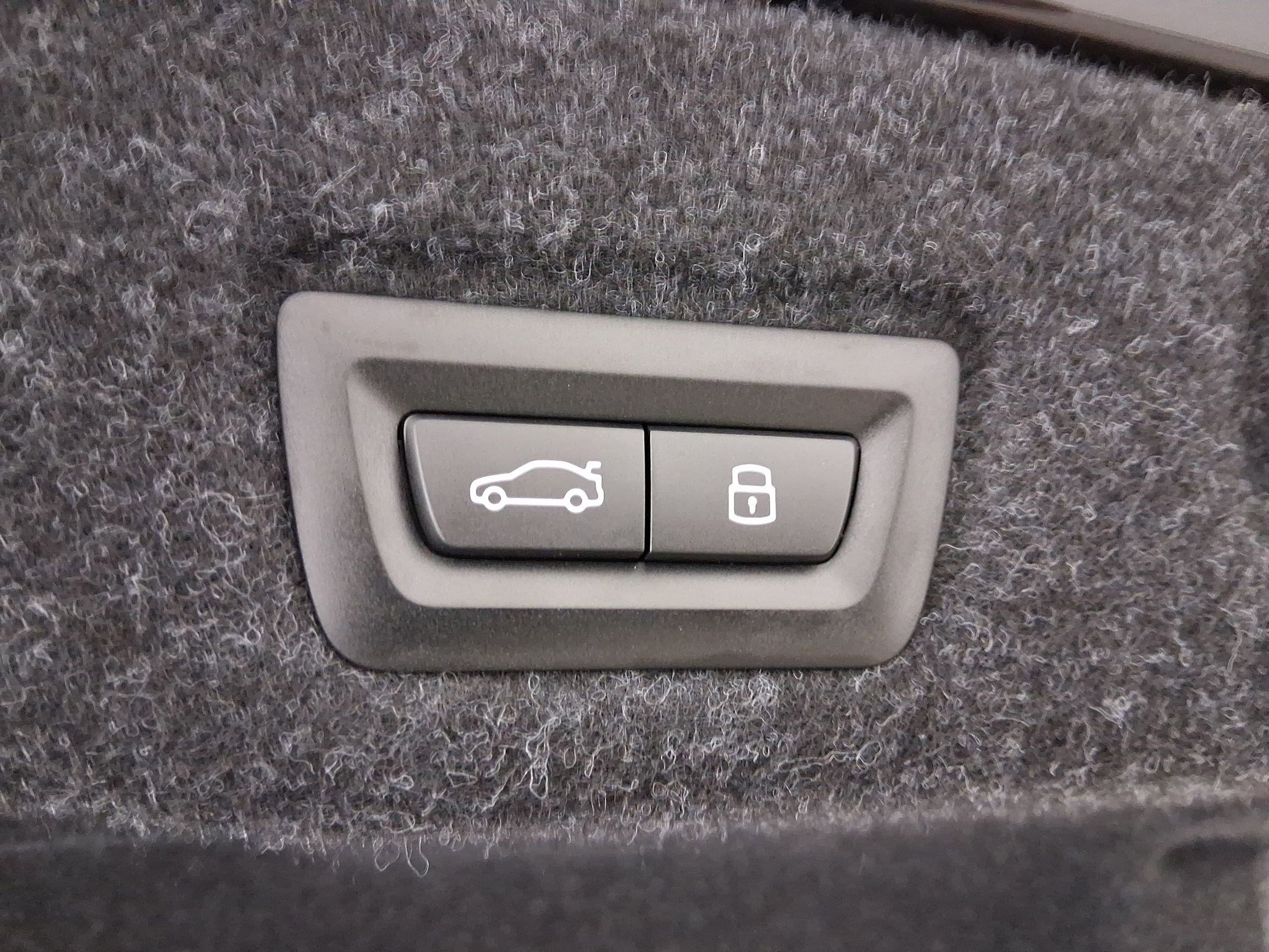 New 2026 BMW 530i w/ Premium Package image 29