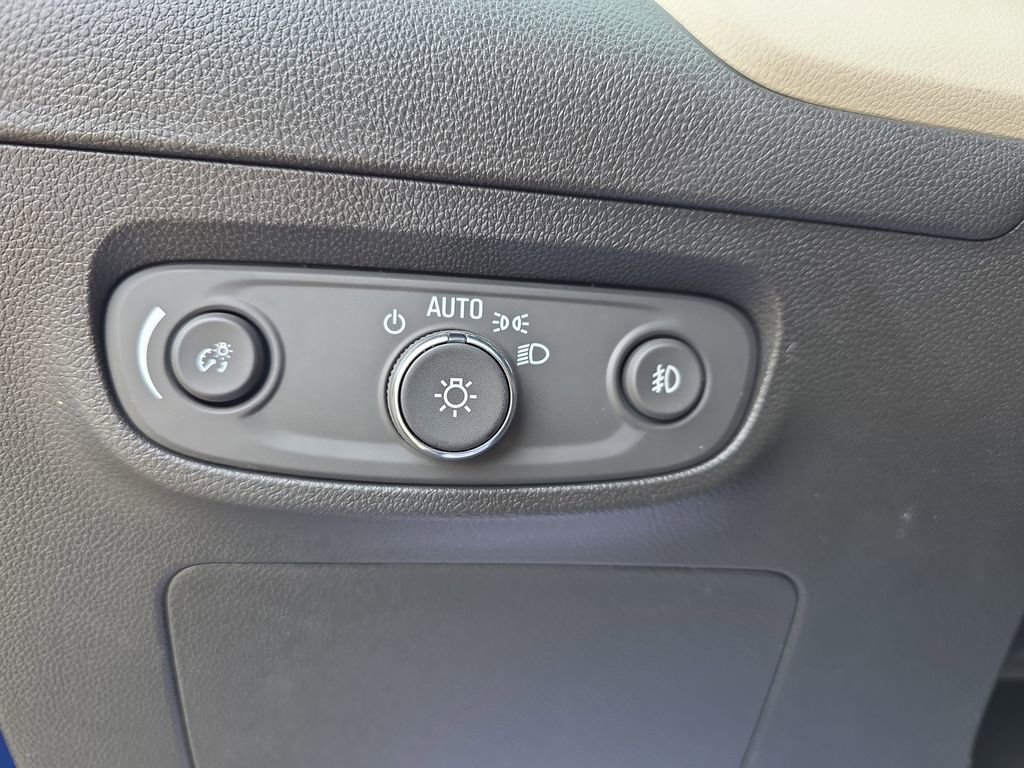 Certified 2023 Buick Encore GX Preferred FWD image 26