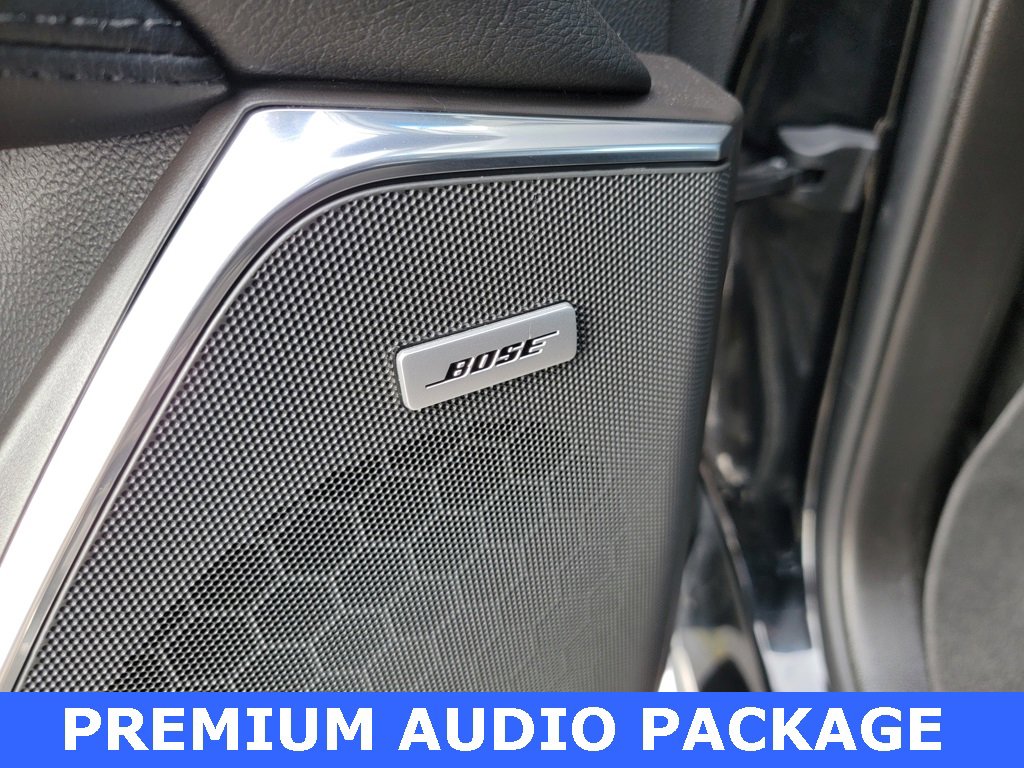 Used 2017 Cadillac Escalade Premium Luxury image 7