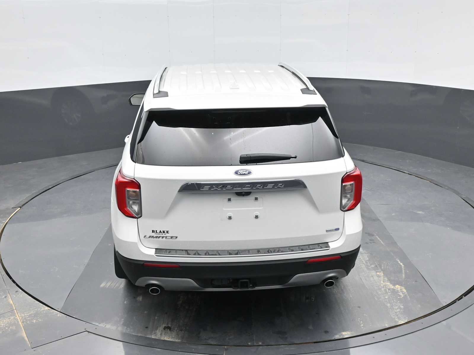 Used 2020 Ford Explorer Limited w/ Class III Trailer Tow Package AWD/4WD image 25